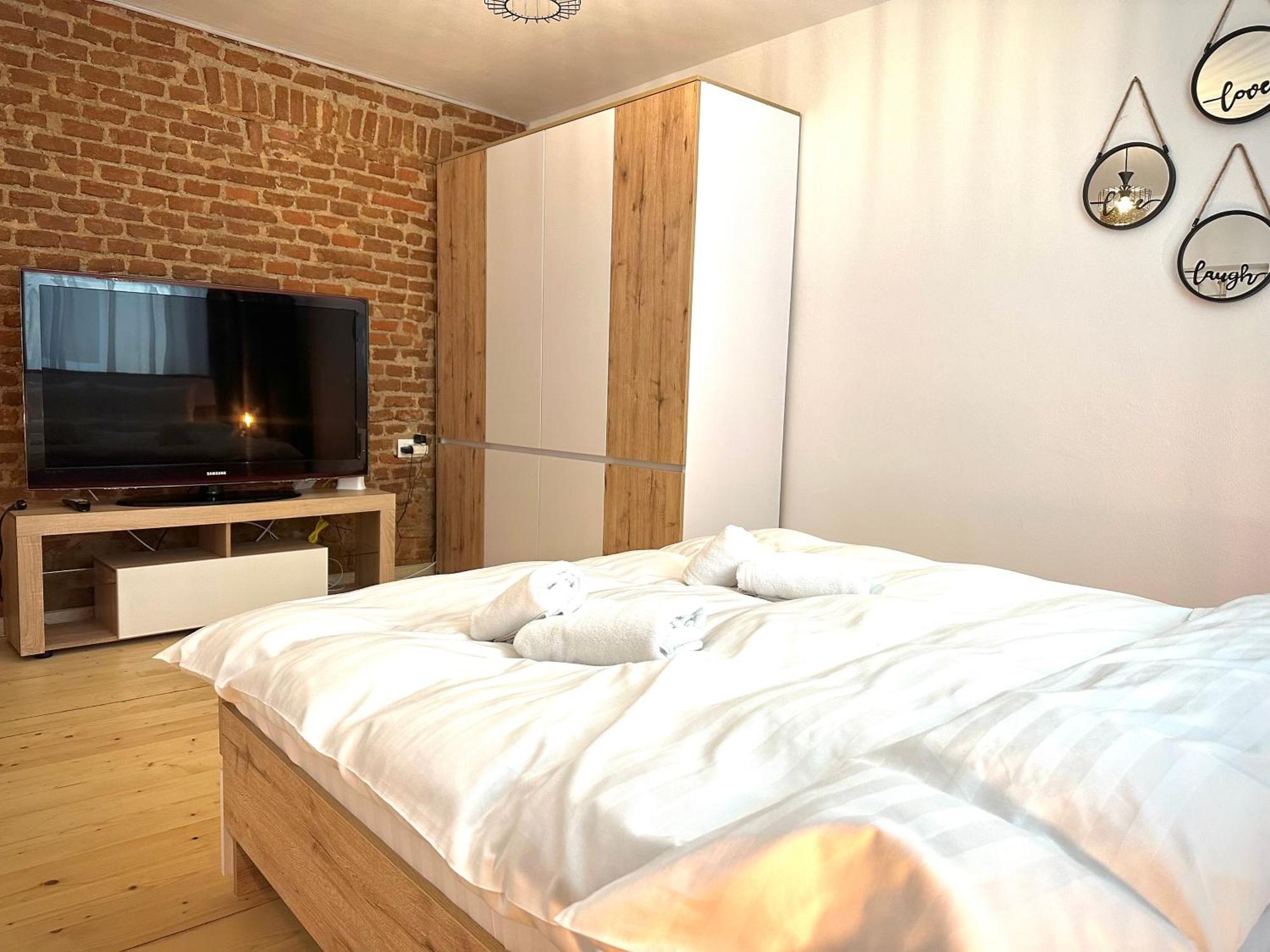 4Friendscentrubrasov Apartment Exterior photo